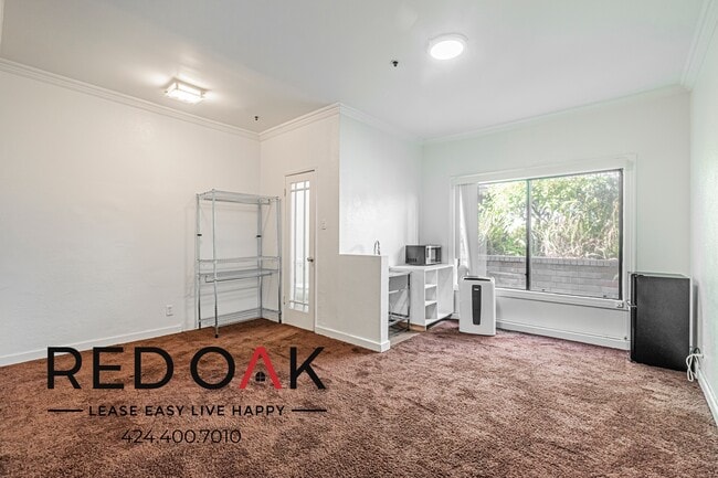 Building Photo - 224 N Maryland Ave Unit 15