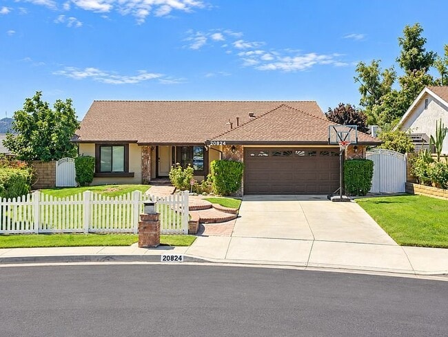 Building Photo - 20824 Canterwood Dr