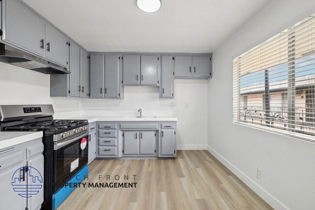 Photo - 850 N Citrus St.