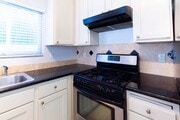Photo - 404 W 4th St Apartment Unit 4