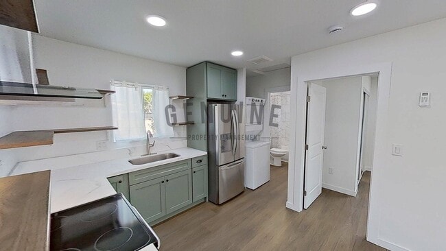 Photo - 8134 Poinsettia Dr Unit B