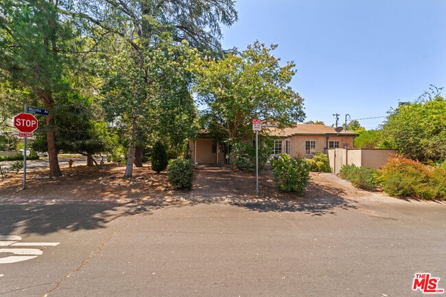 Building Photo - 6057 Morella Ave