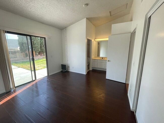 Photo - Charming Home in Hesperia- HOA Community- ...