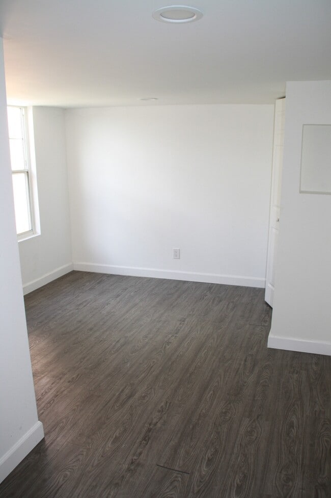 Photo - 1012 Laguna Ave Unit 1012