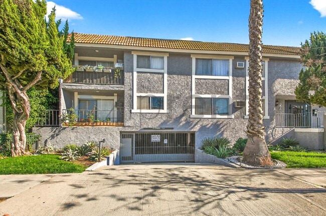 Building Photo - 240 W Verdugo Ave