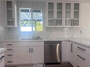 Photo - 22315 Kittridge St