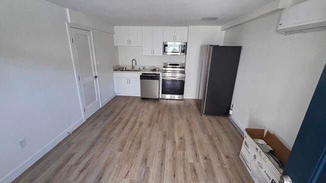 Photo - 988 El Camino Dr