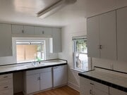 KITCHEN - 1085 Loma Dr