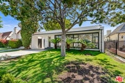 Photo - 130 Le Doux Rd House