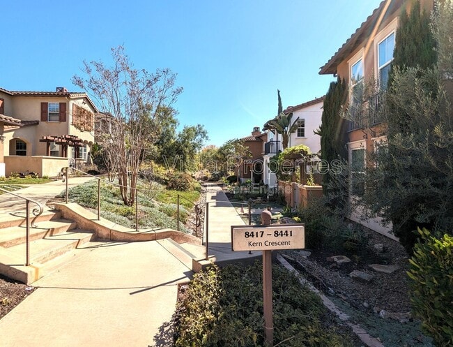 Photo - 8421 Kern Crescent