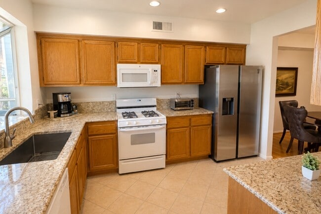 Photo - 20171 Sealpoint Ln Unit 106