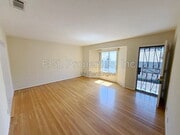 Photo - 5433 Cartwright Ave