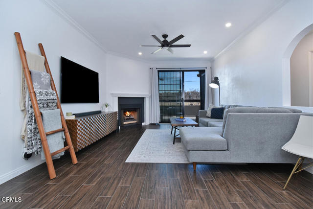 Photo - 5534 Encino Ave Unit 101
