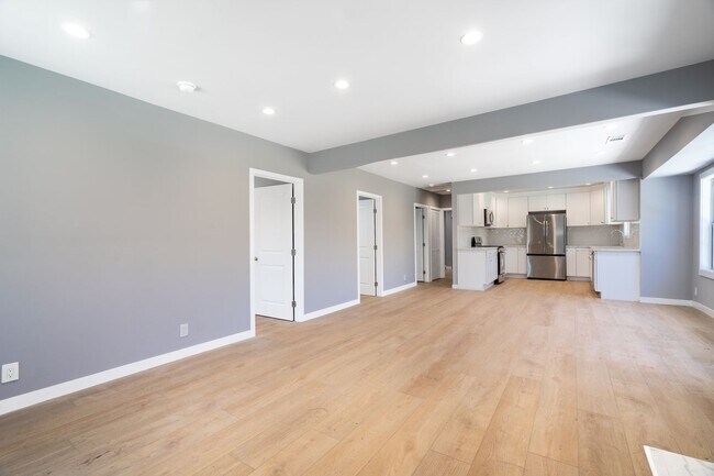 Photo - 1049 W 62nd St Unit 1049