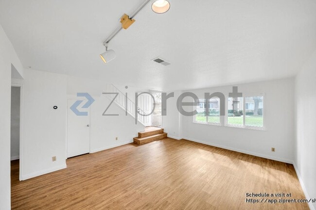 Photo - 12526 Pinehurst St