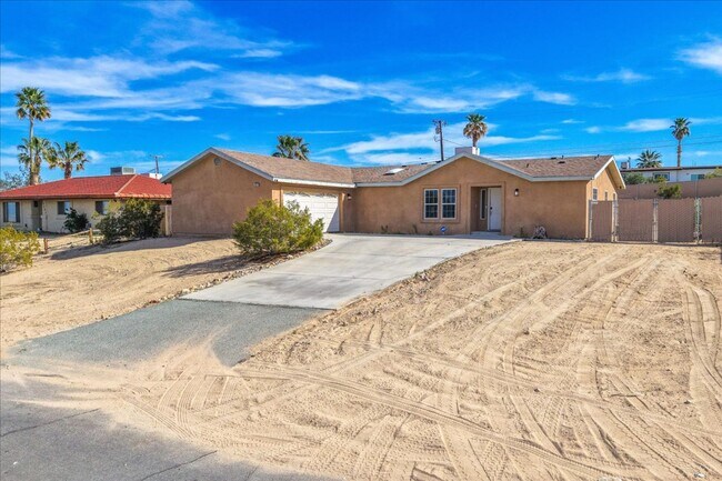 Photo - 29 Palms home in great neighborhood!