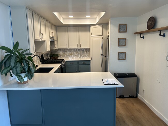Kitchen - 25925 Oak St Unit 25925 Oak St. #104