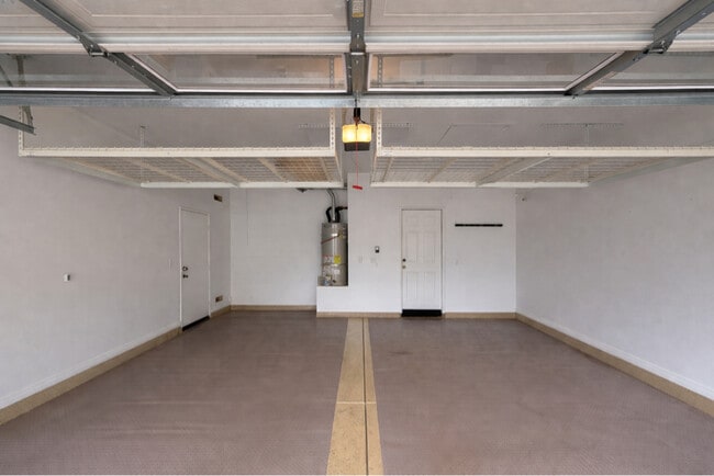 Photo - 16080 Begonia Ave