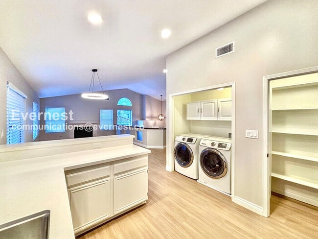 Photo - 9 Vía Espiritu