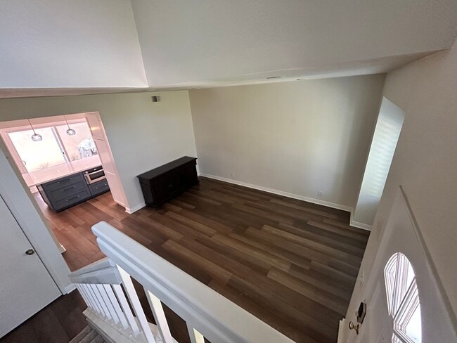 Photo - 340 Fallingstar