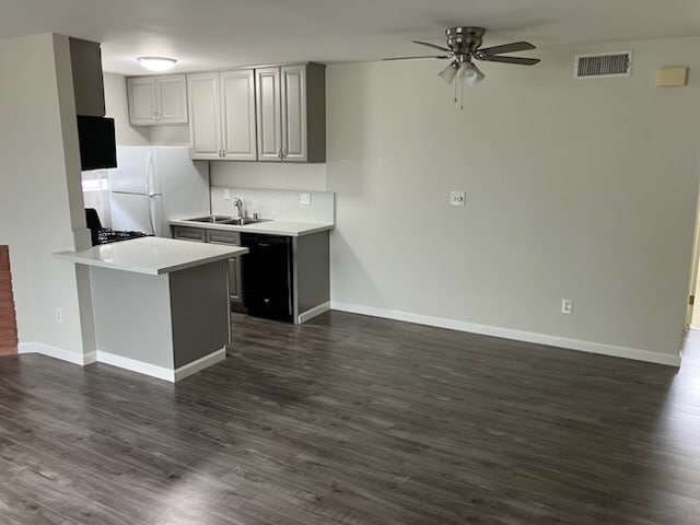 Building Photo - 303 E Providencia Ave Unit H