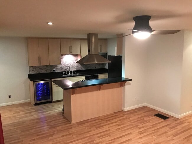 Photo - 1720 Ardmore Ave Unit 228