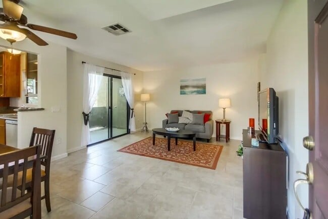 Building Photo - 10639 Dabney Dr Unit 65