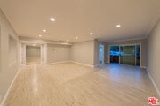 Photo - 600 W Stocker St Unit 117