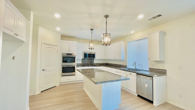 Photo - BEAUTIFUL 5BD/3BA-2 Story Home available for rent in Jurupa Valley!