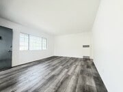 Photo - 10565 Camarillo St