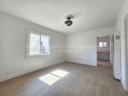 Photo - 635 4th St House
