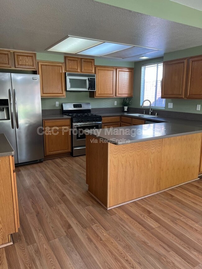 Photo - 11206 Fernview Pl