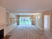 Photo - 10518 Julius Ave