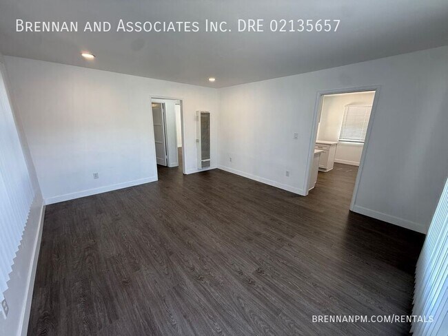 Photo - 456 Davidson-#B Unit #B