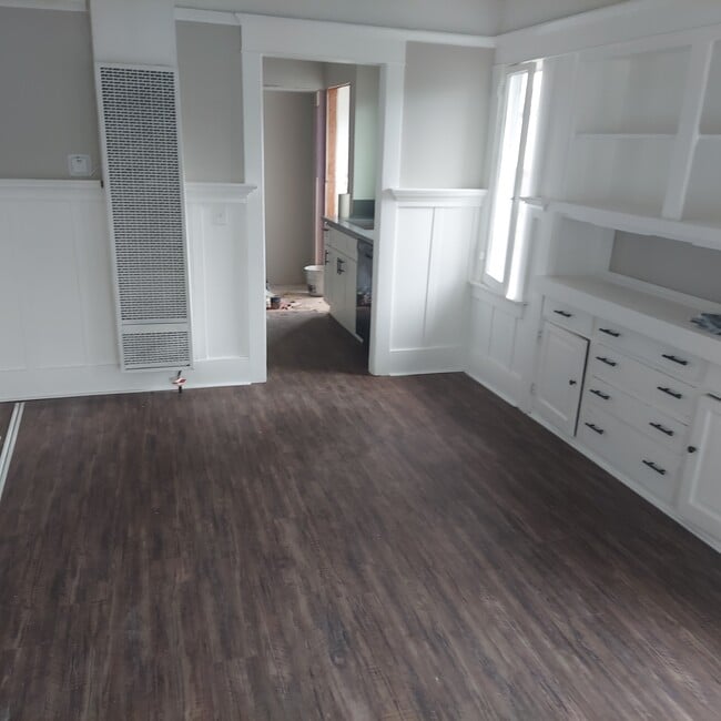 Building Photo - 2715 Arlington Ave Rental