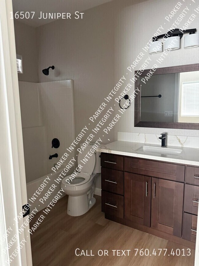 Photo - 16507 Juniper St