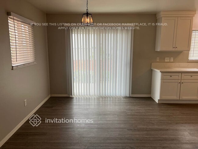 Photo - 321 W Hacienda Dr