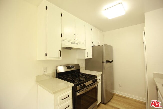 Photo - 833 Orange Grove Ave Unit 2