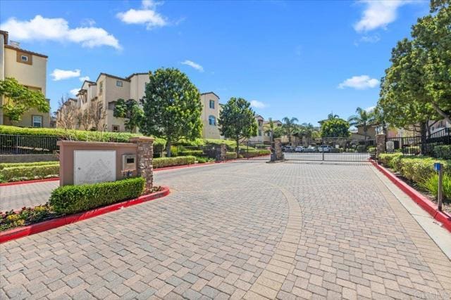 Photo - 676 Kellogg St