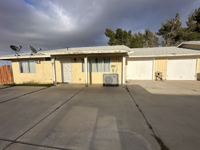 Front - 16503 Hollyhock Rd Apartments Unit B