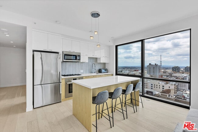 Photo - 400 S Broadway Unit 2410