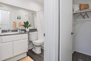 Bedford 1BR, 1BA - 616SF - Bathroom - South Pointe