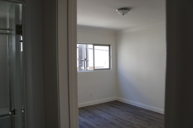 Photo - 1200 N Flores St Unit 1200 flores