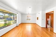 Photo - 454 N Shattuck Pl