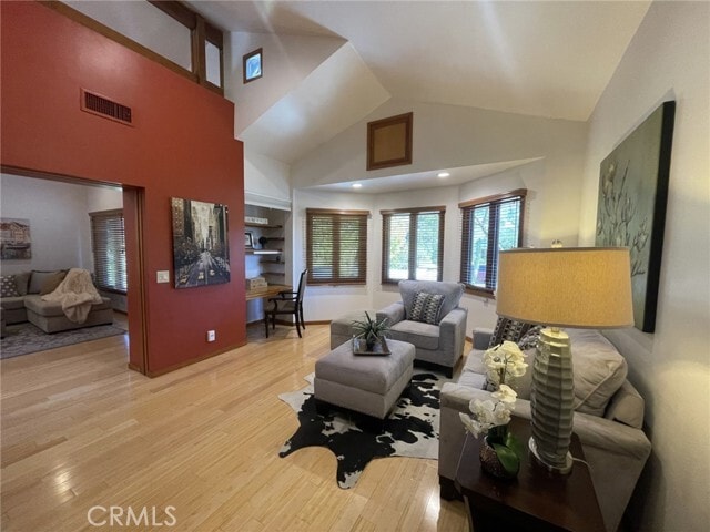 Photo - 761 S Los Robles Ave