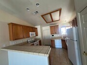 Photo - 4 bedrooms close to Joshua Tree National P... House
