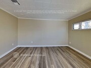 Photo - 10326 Pendleton St