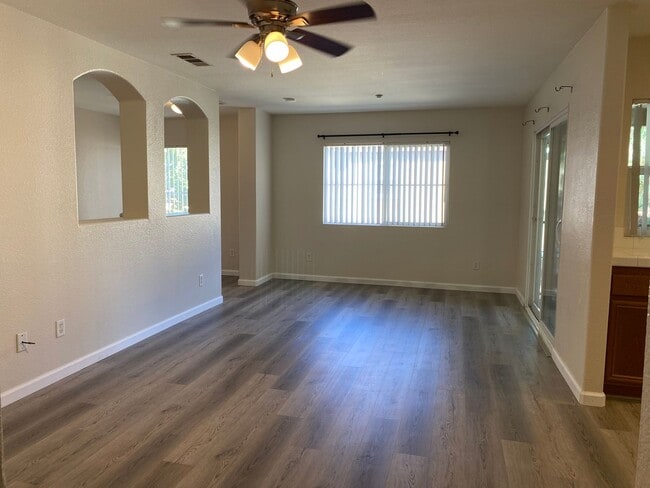 Photo - 25794 Iris Ave Unit A