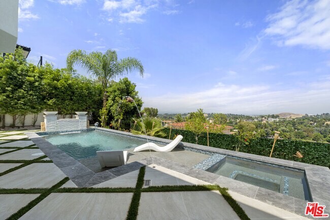 Photo - 21615 Medina Estates Dr