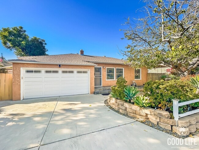 Photo - Beautiful 3BD/2BA W/ Attached Garage, In-Unit Laundry, and A/C in La Mesa!